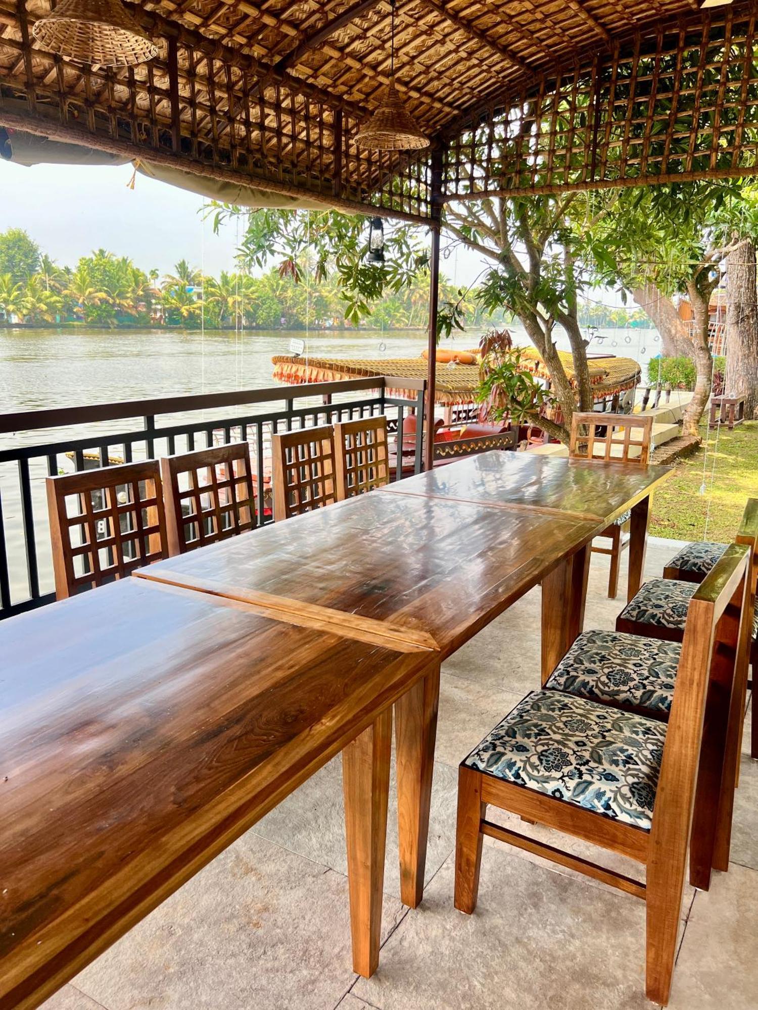 The Pamba Heritage Villa Champakulam Eksteriør billede