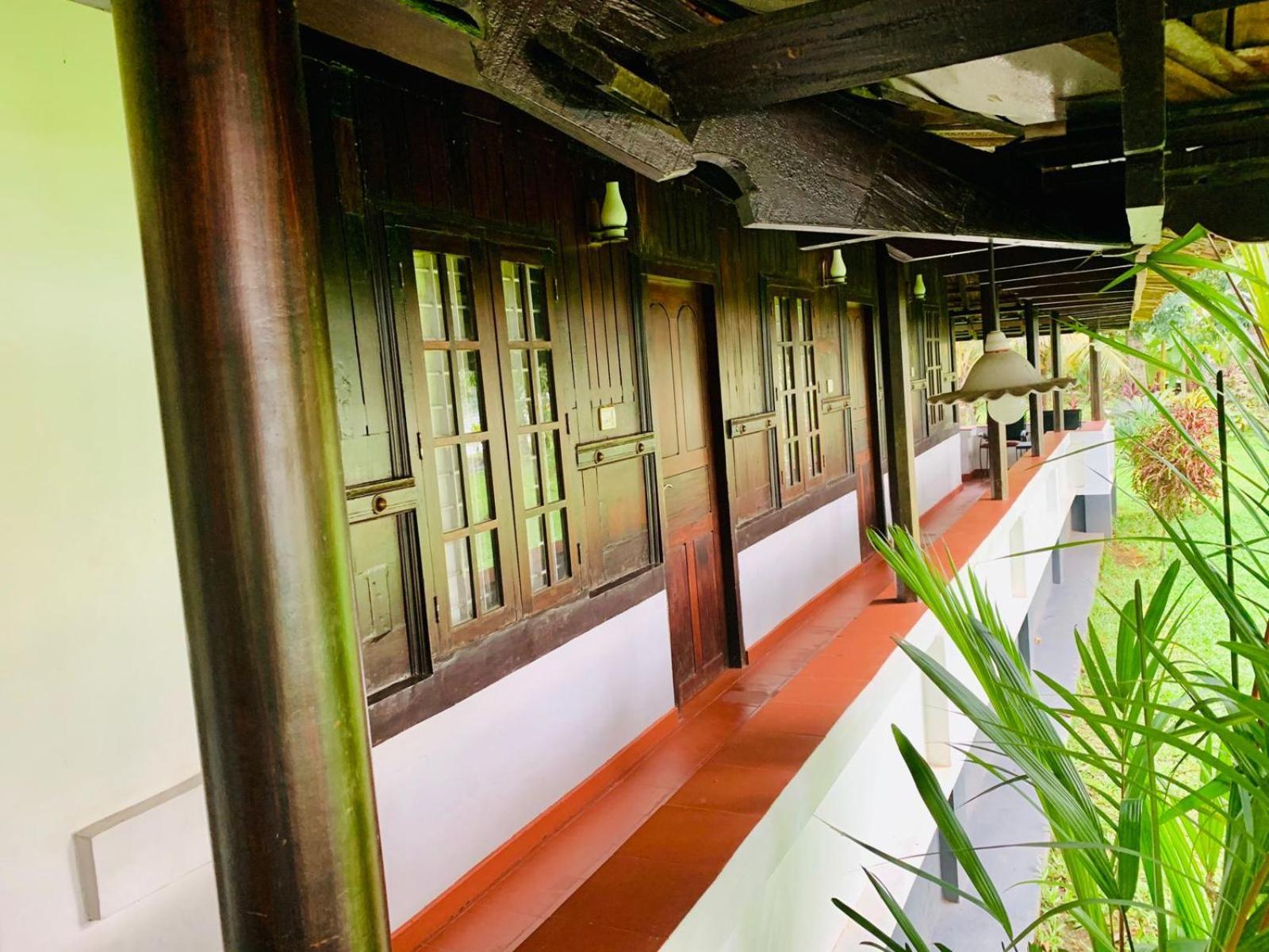 The Pamba Heritage Villa Champakulam Eksteriør billede